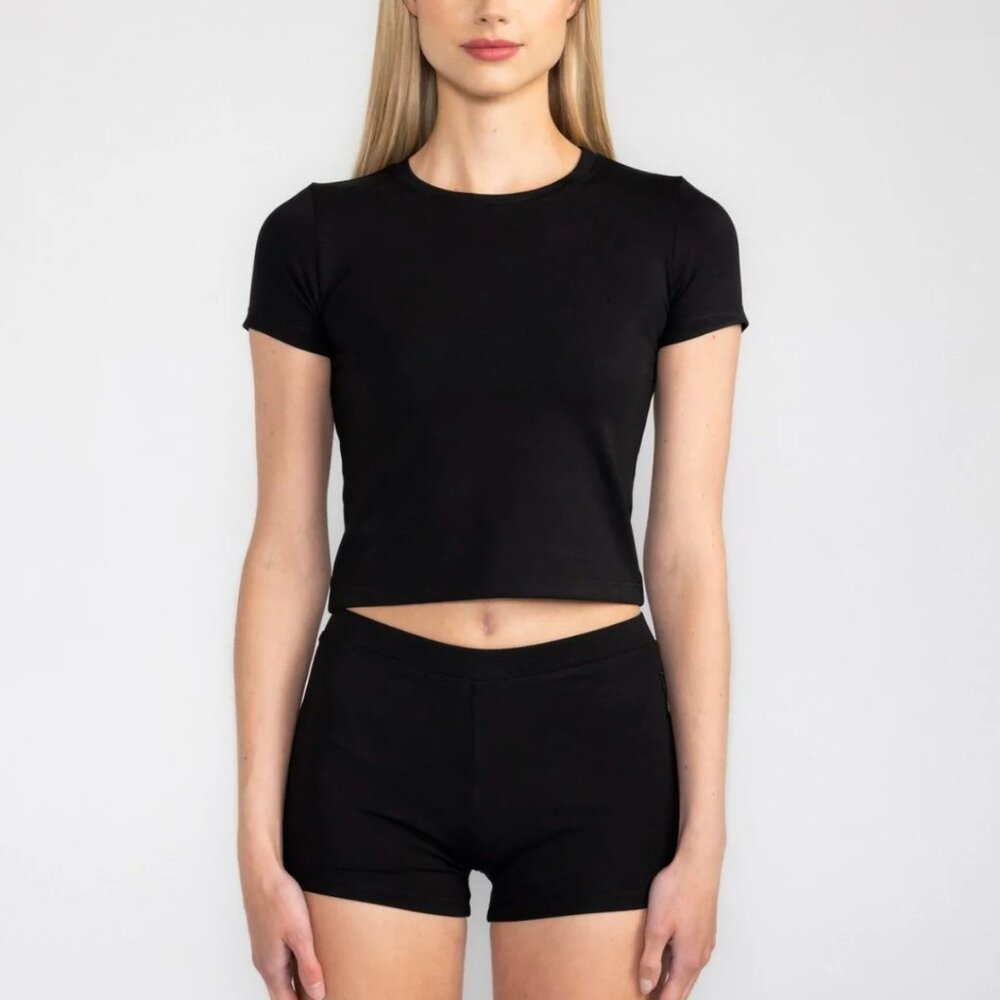 The Park | Lia Tee - Black